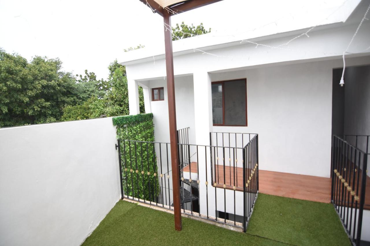 Merida 62 Hostel Екстериор снимка