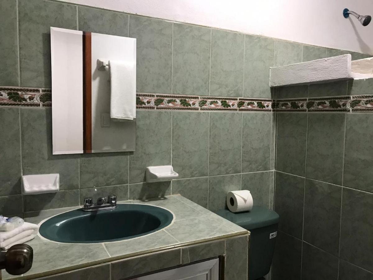 Merida 62 Hostel Екстериор снимка